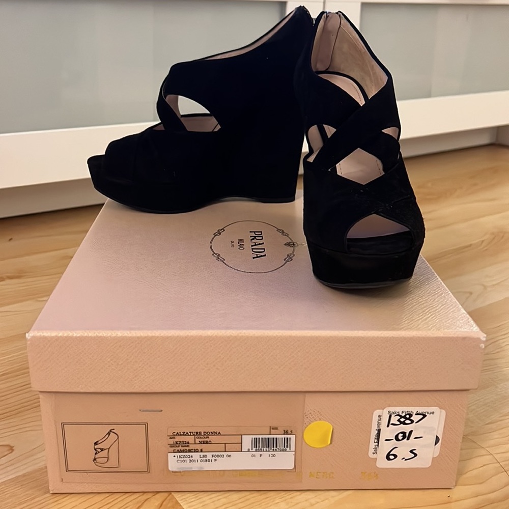 Prada suede wedge size 36.5 - Picture 5 of 7